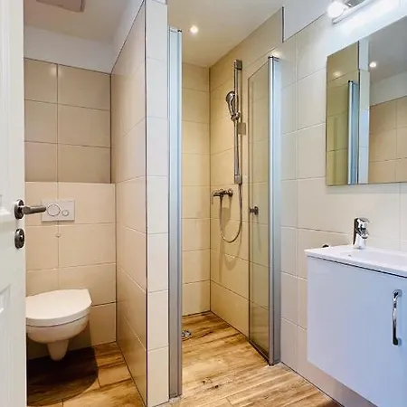 Strandhaeuser 公寓 *