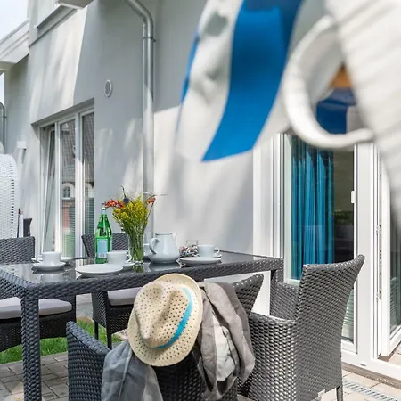 Strandhaeuser * Börgerende-Rethwisch